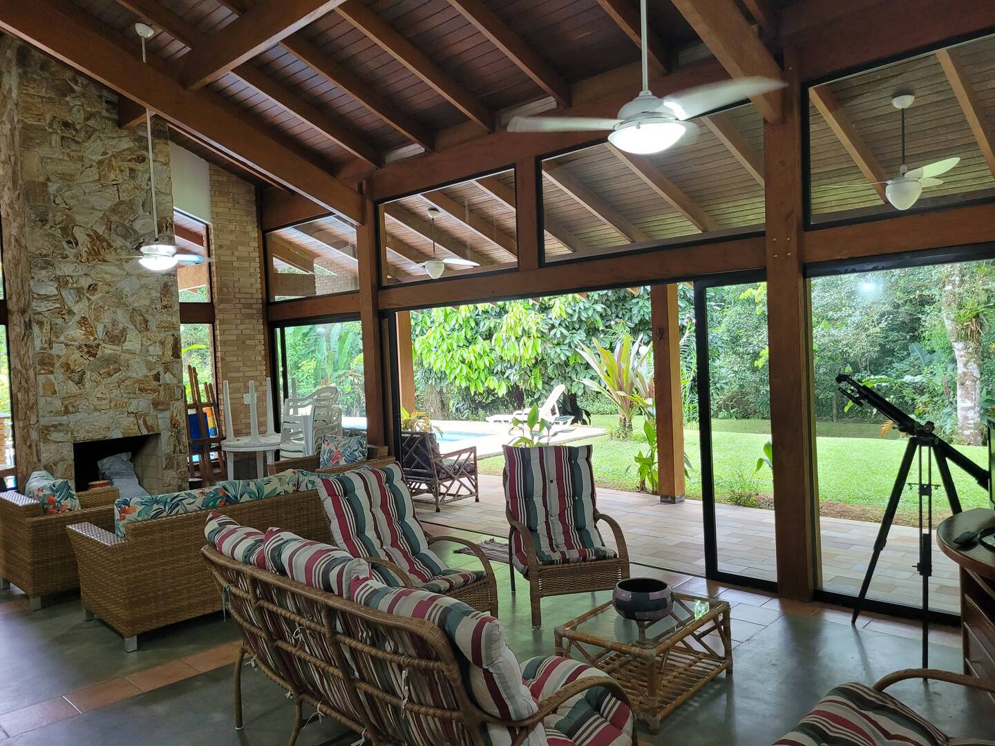 Casa, 4 quartos, 297 m² - Foto 2